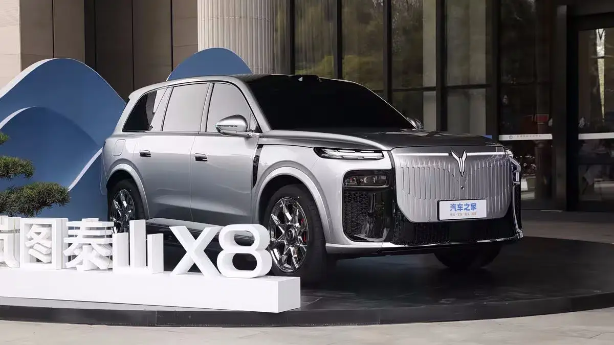 Chinezii au prezentat „Rolls-Royce-ul de pe Temu” » Prețul este de 10 ori mai mic