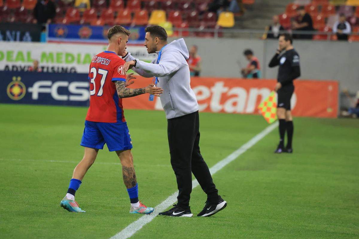 Imagini din meci FCSB - Petrolul // foto: Ionuț Iordache și Andrei Furnigă