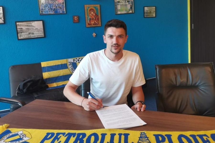 Darius Buia // foto: fcpetrolul.ro Petrolul Ploiești, transferuri importante înainte de noul sezon: un fost campion al României a semnat!