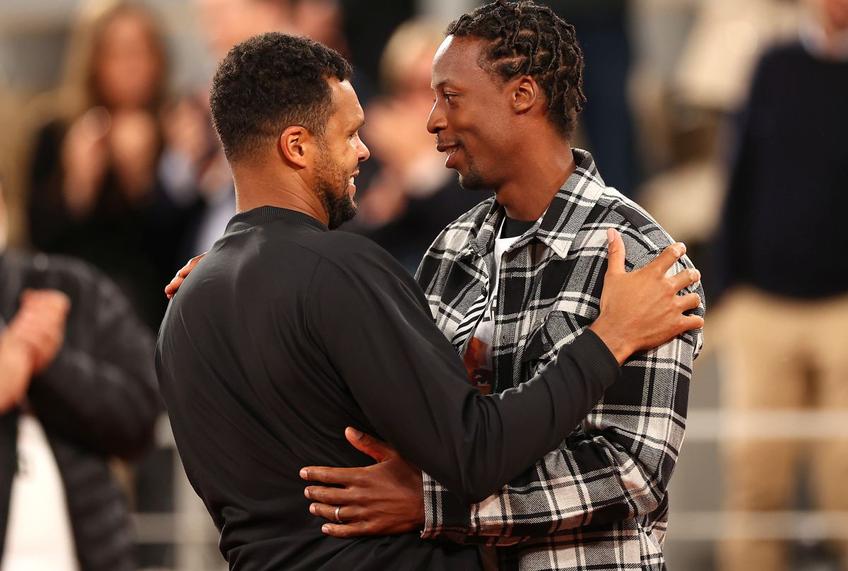 Jo-Wilfried Tsonga și-a luat rămas bun de la tenis în lacrimi, pe centralul de la Roland Garros  / Sursă foto: Guliver/Getty Images