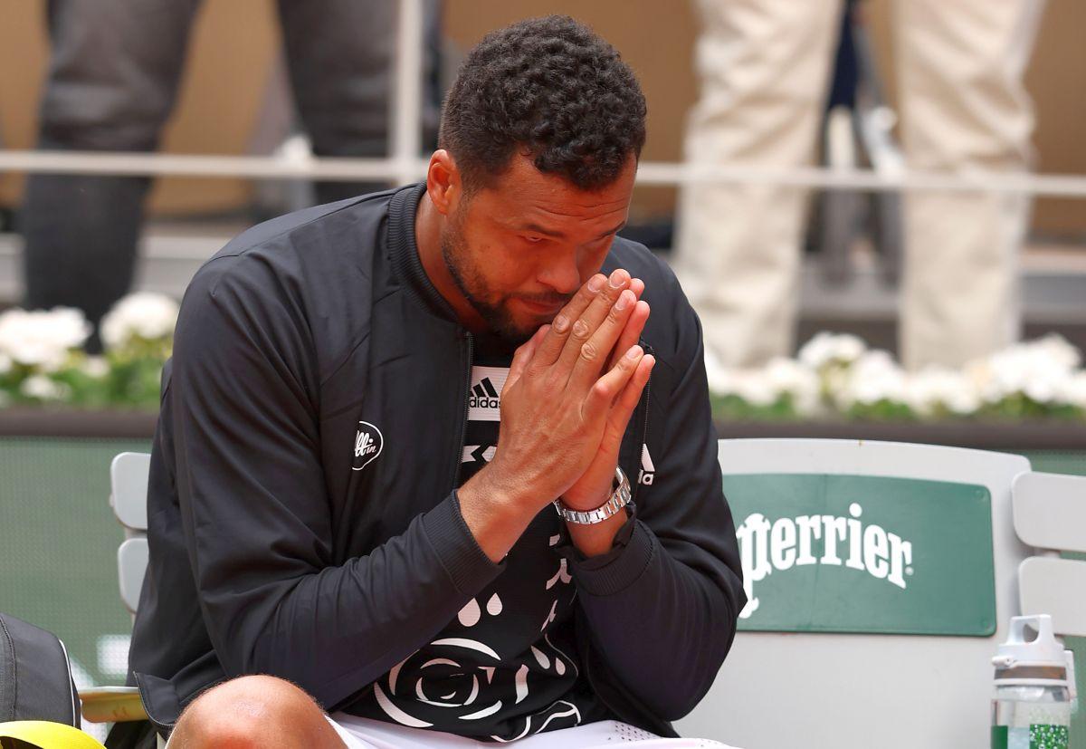 Jo-Wilfried Tsonga și-a luat rămas bun de la tenis în lacrimi, pe centralul de la Roland Garros