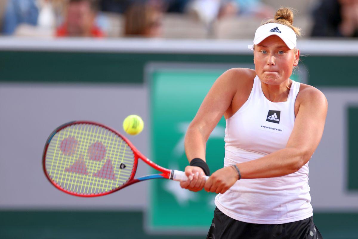 Simona Halep i-a cucerit pe francezi cu o execuție în stilul lui Monfils » „Superman backhand” în duelul cu Zheng de la Paris