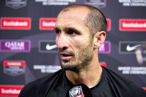 Giorgio Chiellini (38 de ani), fundașul lui Los Angeles FC, a avut o răbufnire nervoasă la adresa lui Riqui Puig (23), mijlocașul rivalei LA Galaxy, cea care a câștigat partida din optimile de finală ale US Open Cup, 2-0.