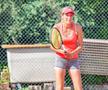 Imagine recentă cu Anca Barna (2023), de pe terenurile unde oferă lecții de tenis / Sursă foto: Facebook@ Tennisschule Anca Barna