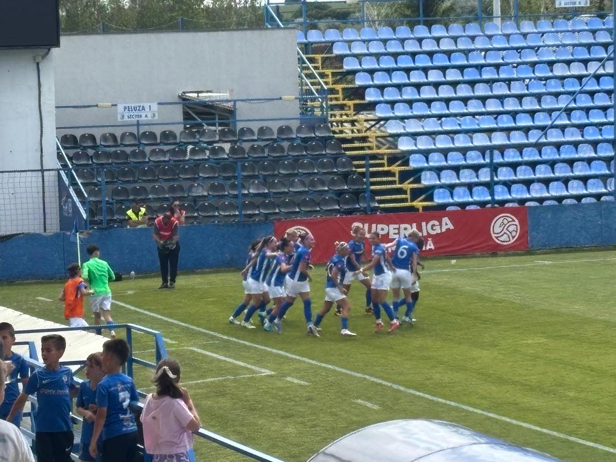 Farul, antrenament cu public la ultimul meci din Superliga feminină. Ploaie de goluri la Ovidiu