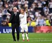 Copleșitor! S-au oprit în timpul meciului și au format garda de onoare pentru Luka Modric. Croatul, în lacrimi la ultimul lui meci pe „Bernabeu”