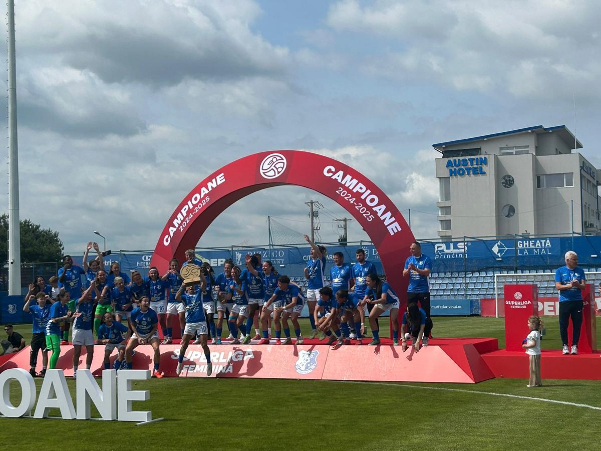 Farul a câștigat campionatul la fotbal feminin