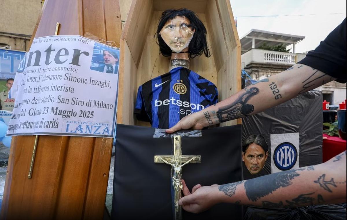 Haos la Napoli! Peste 100 de răniți pe străzi și un deces, după câștigarea titlului