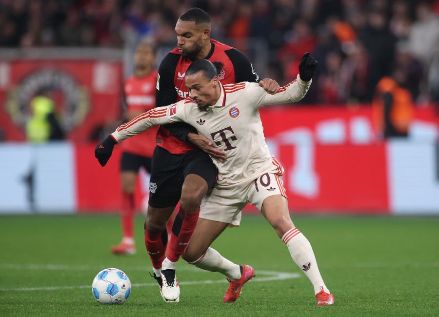 Jonathan Tah și Leroy Sane, într-un duel Leverkusen - Bayern din acest sezon // FOTO: Getty Images E gata! Jonathan Tah semnează până în 2029 » Fundașul german va fi prezent la Mondialul Cluburilor
