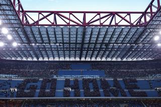 Protest ingenios la AC Milan - Monza: fanii s-au săturat de conducerea clubului și au gândit o coregrafie inedită