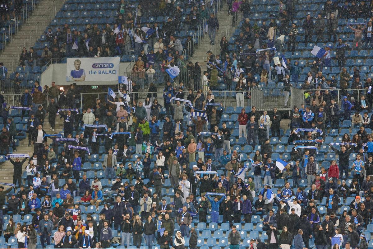 Universitatea Craiova - Dinamo, imagini de la încălzire