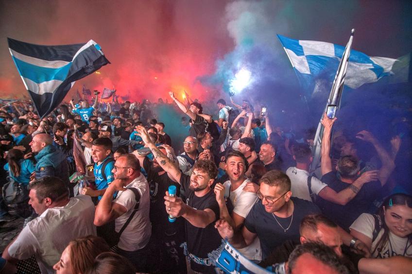 Peste 100 de răniți la Napoli după câștigarea titlului, foto: Getty Images