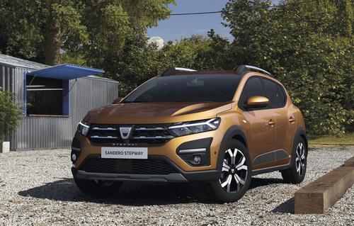 Deși și-a mărit prețurile cu 48%, Dacia a înregistrat vânzări record de 19% / foto: automarket