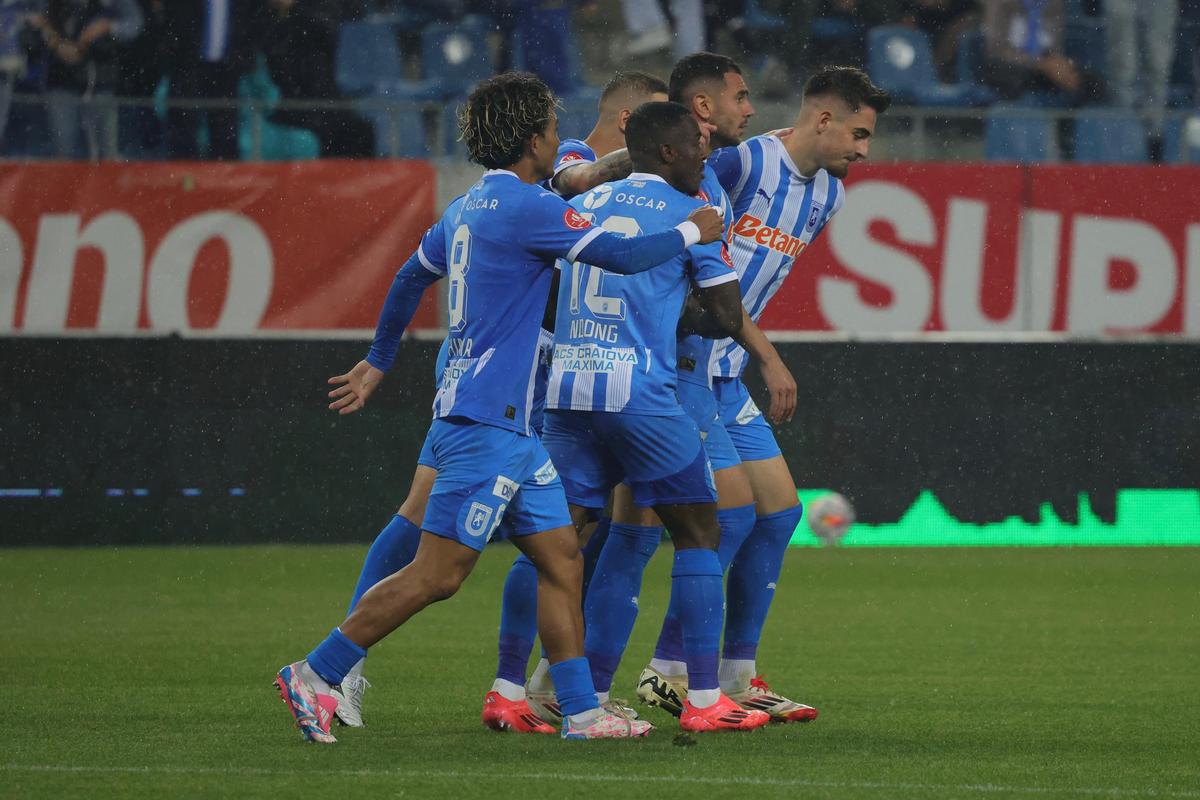 Universitatea Craiova - Dinamo, în etapa 10 din play-off-ul Superligii, foto: Ionuț Iordache