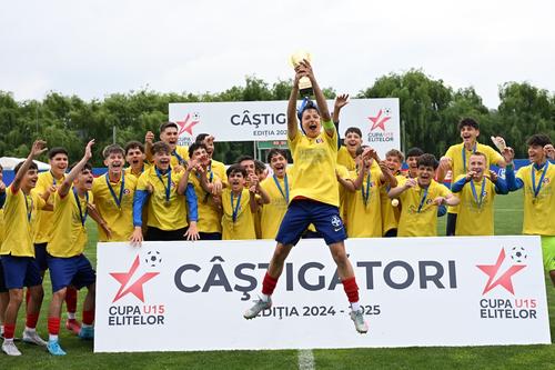 FCSB a câștigat Cupa Elitelor U15 // foto: Frf.ro (Răzvan Păsărică)