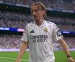 Copleșitor! S-au oprit în timpul meciului și au format garda de onoare pentru Luka Modric. Croatul, în lacrimi la ultimul lui meci pe „Bernabeu”