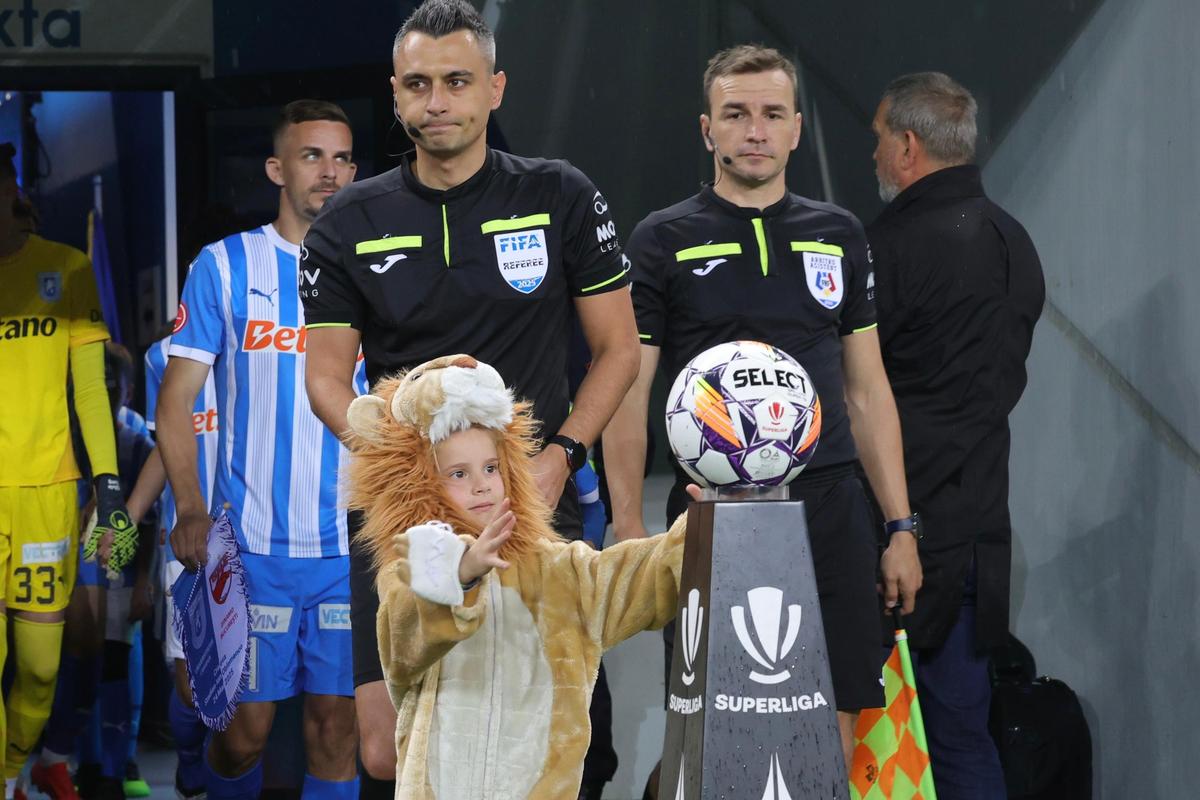 Universitatea Craiova - Dinamo, în etapa 10 din play-off-ul Superligii, foto: Ionuț Iordache