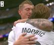 Copleșitor! S-au oprit în timpul meciului și au format garda de onoare pentru Luka Modric. Croatul, în lacrimi la ultimul lui meci pe „Bernabeu”