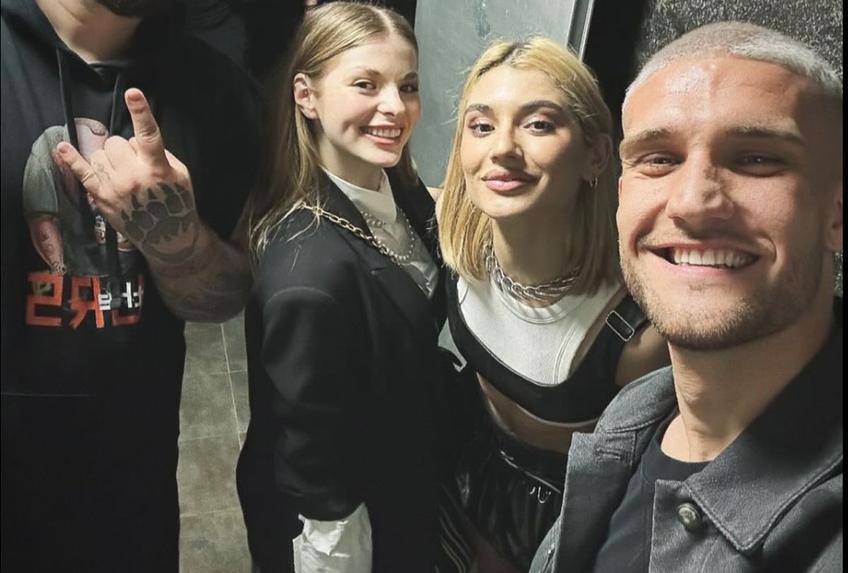 Daniel Bîrligea (25 de ani), atacantul celor de la FCSB, și iubita lui, Antonia Salanta, profită din plin de vacanță.