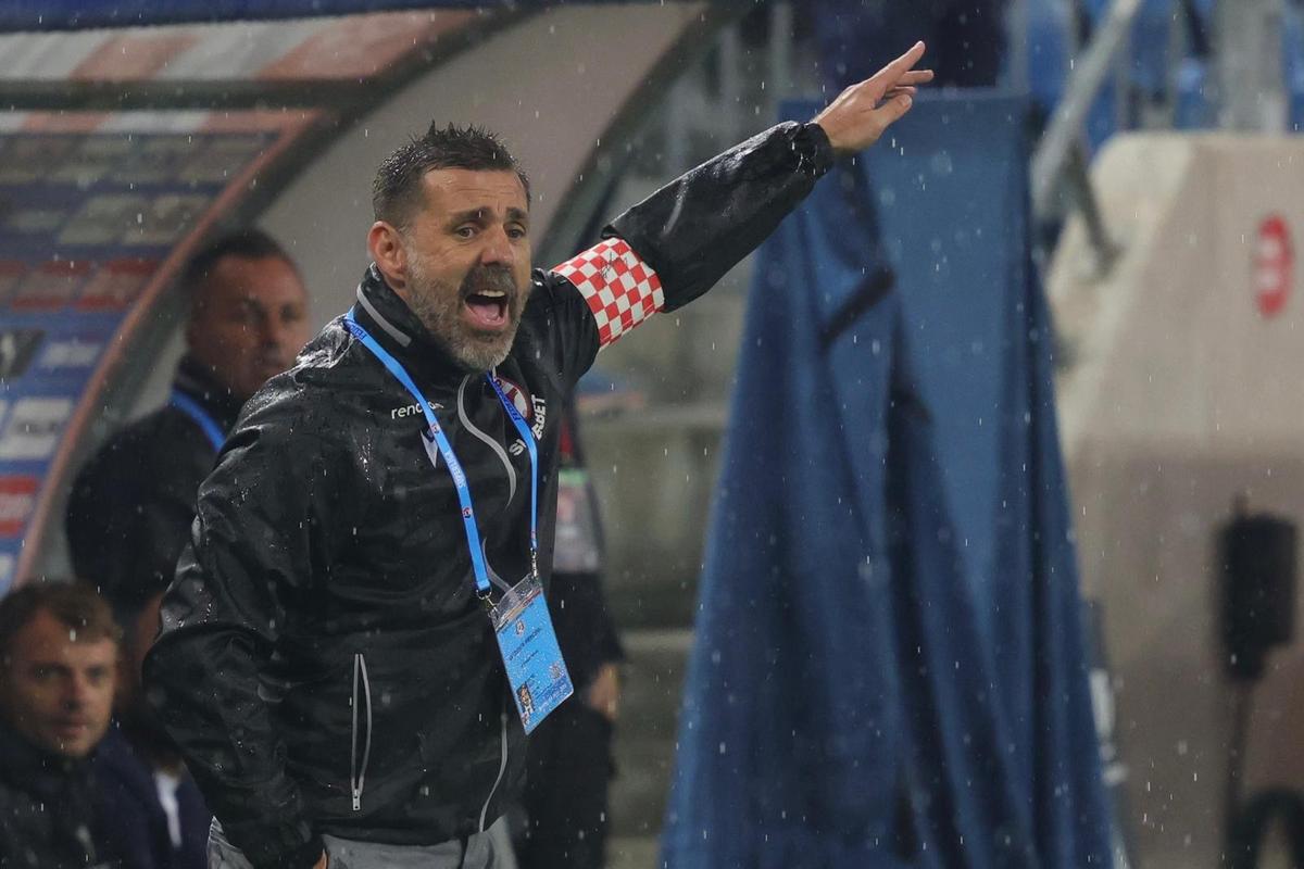 Universitatea Craiova - Dinamo, în etapa 10 din play-off-ul Superligii, foto: Ionuț Iordache
