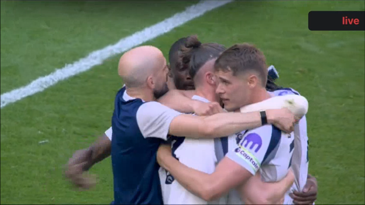 Tottenham s-a salvat dramatic de la retrogradare, cu Radu Drăgușin pe teren! Lacrimi de bucurie la Londra