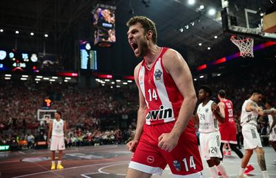 Au învins-o pe Real Madrid și au câștigat a 4-a Euroligă din istoria clubului! Triumf chiar în „casa” marii rivale
