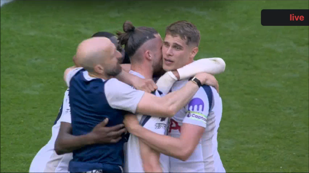 Tottenham s-a salvat de la retrogradare. Imginile bucuriei
