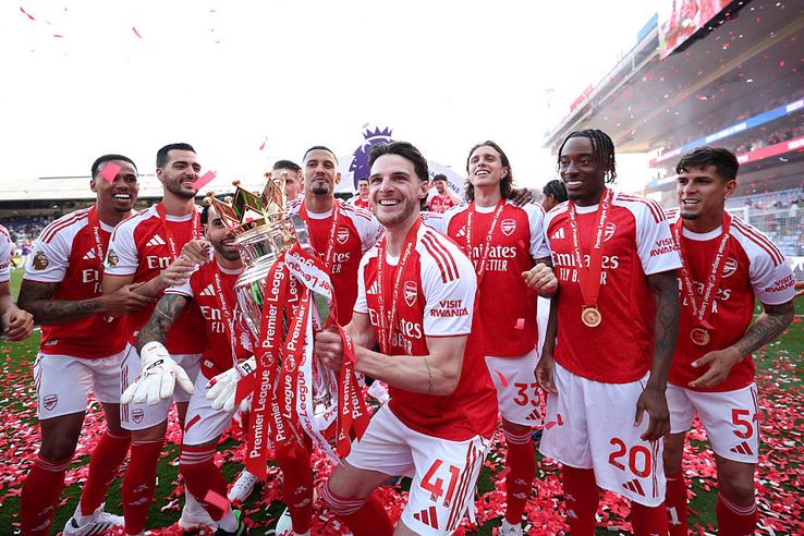 Arsenal a ridicat trofeul Premier League/ foto Getty Images