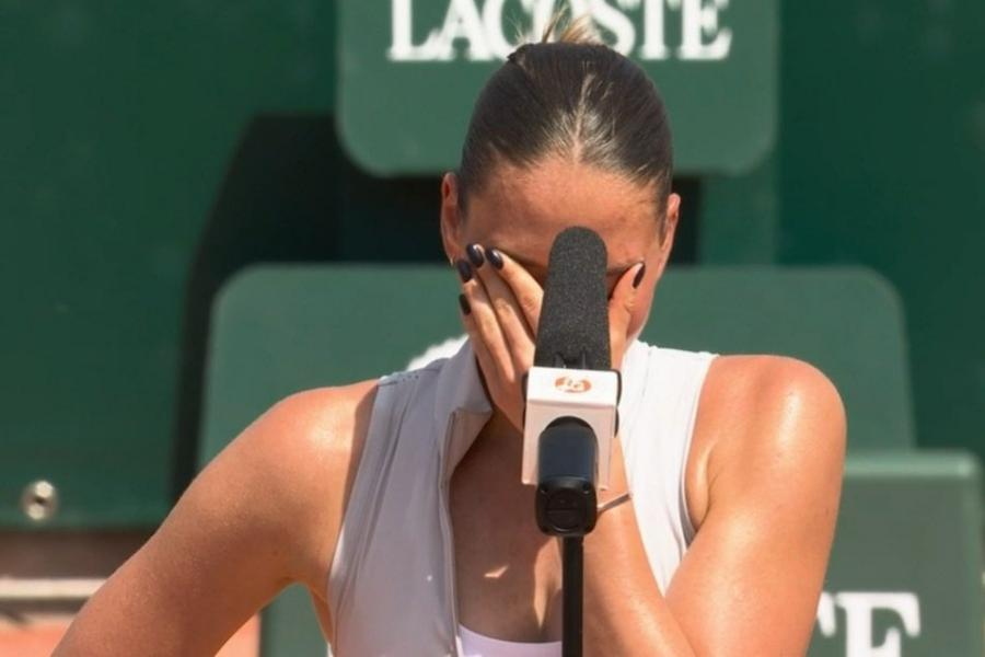 Marta Kostyuk, discurs emoționat după victoria din primul tur de la Roland Garros / foto: X @TheTennisLetter S-a impus în primul meci de la Roland Garros, apoi a izbucnit în lacrimi: „În această dimineață, la 100 de metri de casa părinților mei, racheta a distrus o clădire”