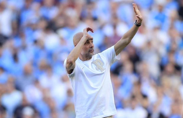 Pep Guardiola, în lacrimi la despărțirea de Manchester City, sub privirile tatălui său: „De ce mă iubiți atât de mult?”