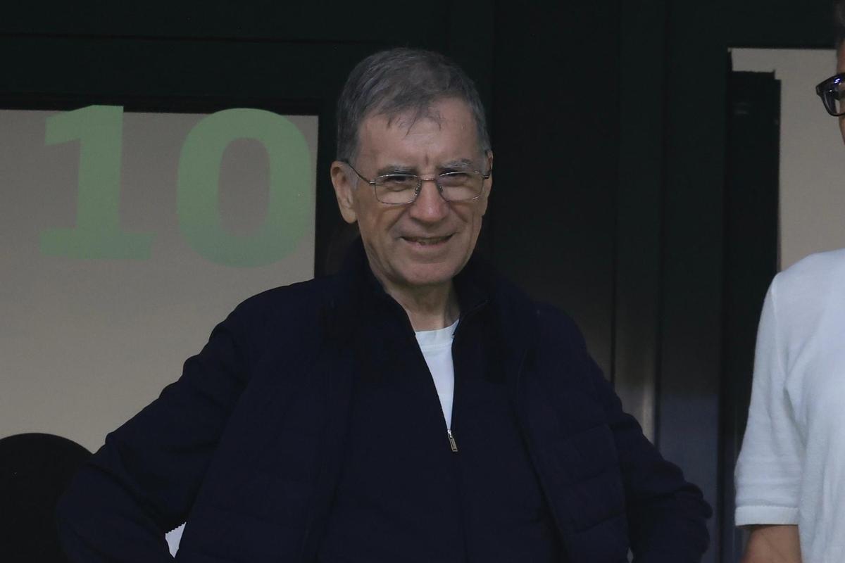 Apariție rară pe stadion! Valeriu Argăseală, prezent la FCSB - Botoșani, după o pauză de un an!