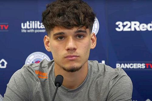 Ianis Hagi a fost prezentat la Rangers
