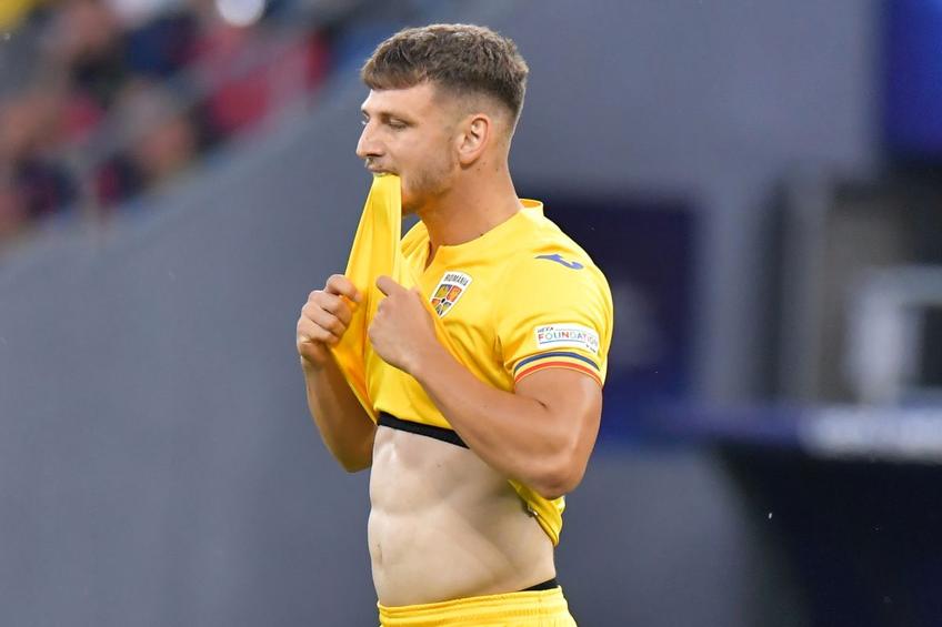 România U21 - Ucraina U21 0-1 » Spectatorii i-au cerut demisia selecționerului Emil Săndoi, 58 de ani, spre finalul partidei de la Campionatul European de tineret.