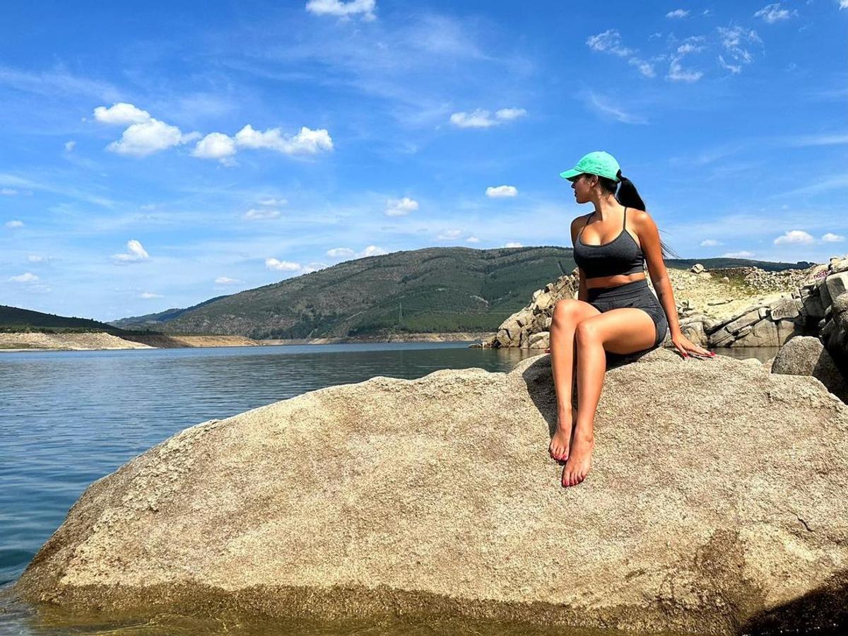 Iubita lui Cristiano Ronaldo, sexy pe iaht, în vacanța în Sardinia! Fanii i-au atras atenția: „Nu îți e rușine?”