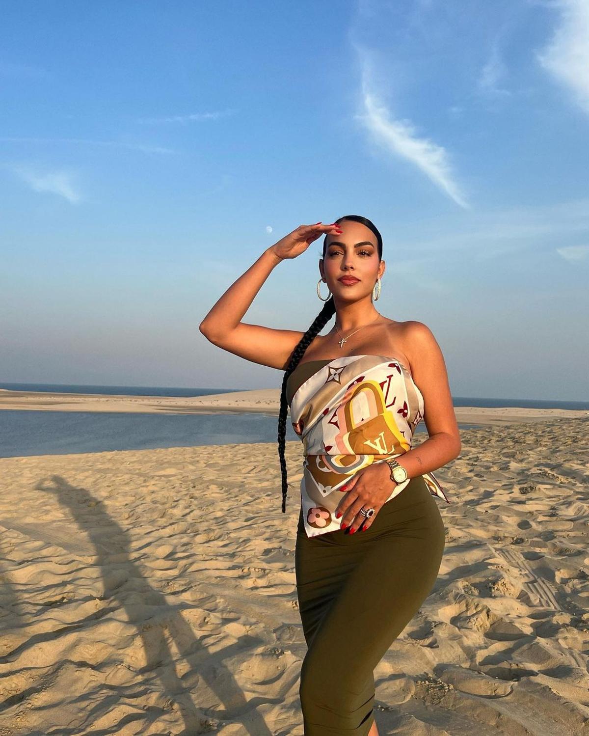 Iubita lui Cristiano Ronaldo, sexy pe iaht, în vacanța în Sardinia! Fanii i-au atras atenția: „Nu îți e rușine?”