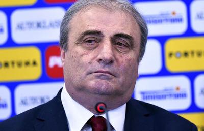 Nea Mihai, am fost aproape :) În aprilie, Stoichiță voia să câștigăm Euro: „Numai la titlul european mă gândesc”