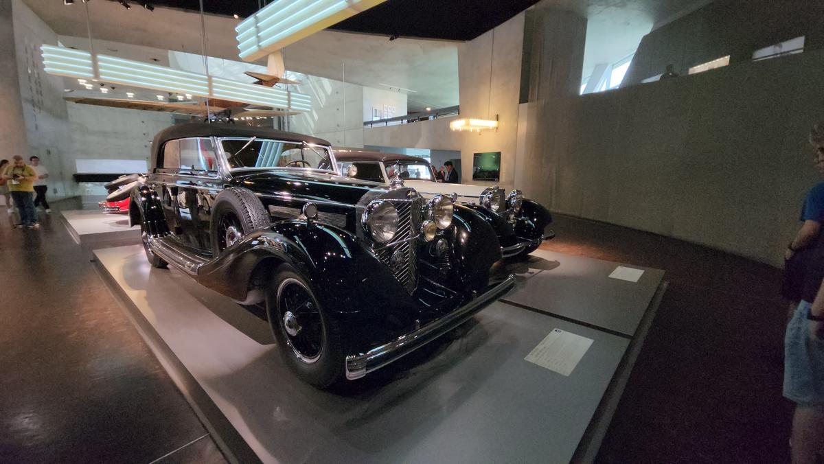 UIMITOR! Inovație, istorie, clasă și cai putere » Gazeta Sporturilor a vizitat colecția incredibilă de la Muzeul Mercedes-Benz