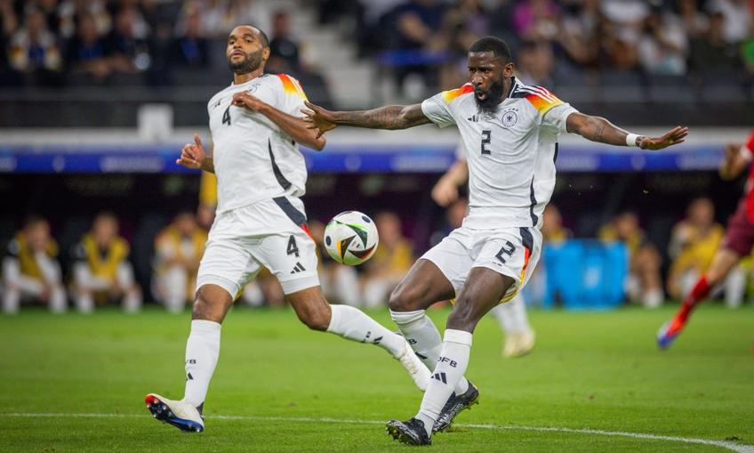 Antonio Rudiger ar putea sta pe margine alături de Jonathan Tah la meciul din „optimile” Euro 2024 / Foto: Imago