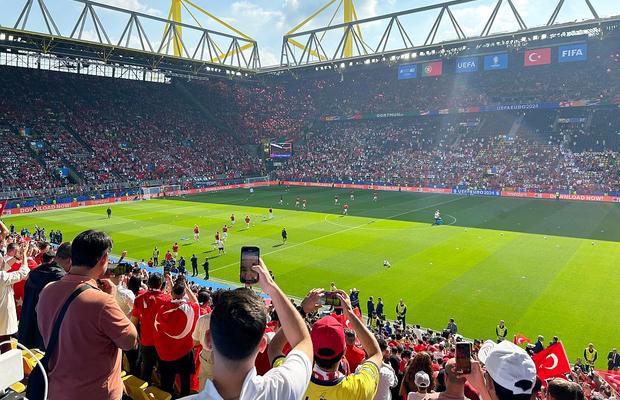 Am fost printre cei 61.000 de spectatori de la Turcia - Portugalia » Ce mi-a plăcut și ce nu mi-a plăcut în „vulcanul” din Dortmund