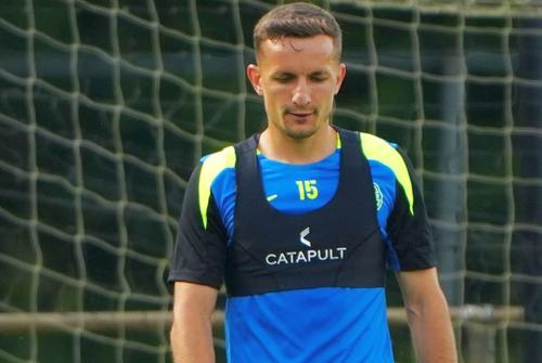Marius Ștefănescu, în tricoul campioanei / Sursă foto: Facebook@ FCSB