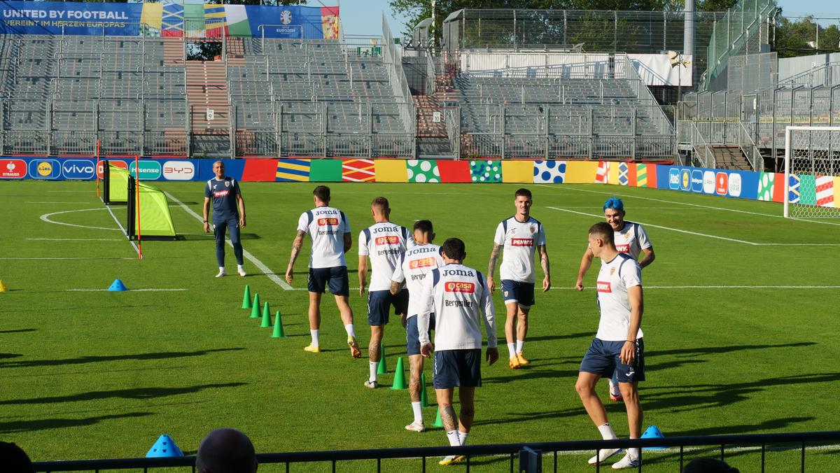 „Hai, băieți, pentru optimi!” » Îndemn spartan la penultimul antrenament „tricolor” înainte de Slovacia - România
