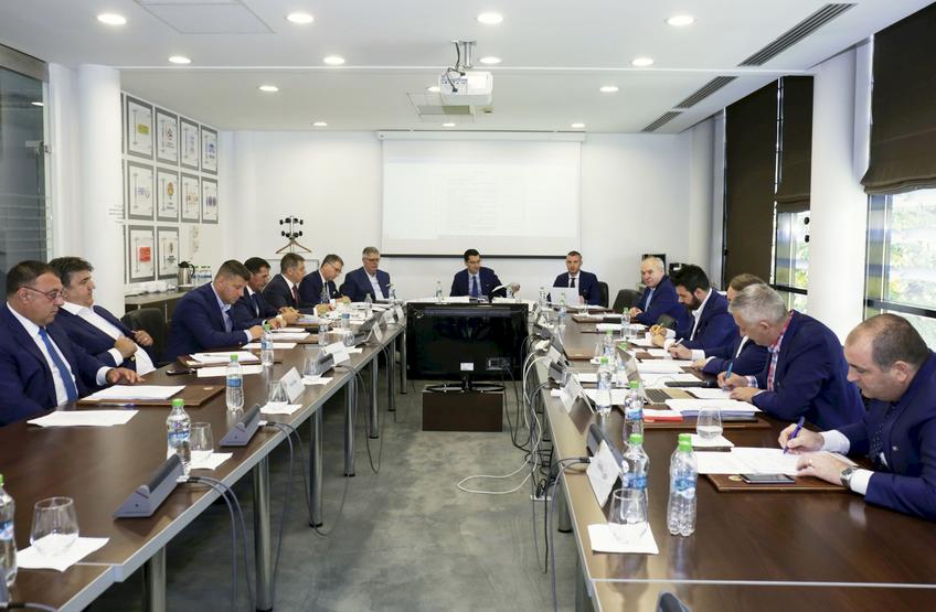 Comitetului Executiv al Federației Române de Fotbal. Foto: frf.ro