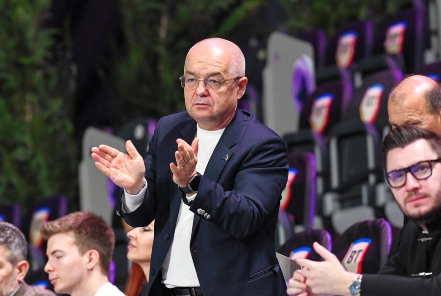 Emil Boc a cerut Federației Internaționale să aplice măsurile care erau în vigoare atunci când Clujul și-a asumat organizarea competiției / Foto: Imago Images Emil Boc a devenit „inamicul nr. 1” în Rusia: „Încălcări grave ale regulamentului”