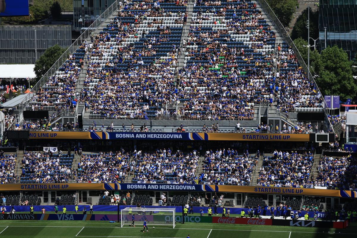 Imagini cu stadionul din Seattle