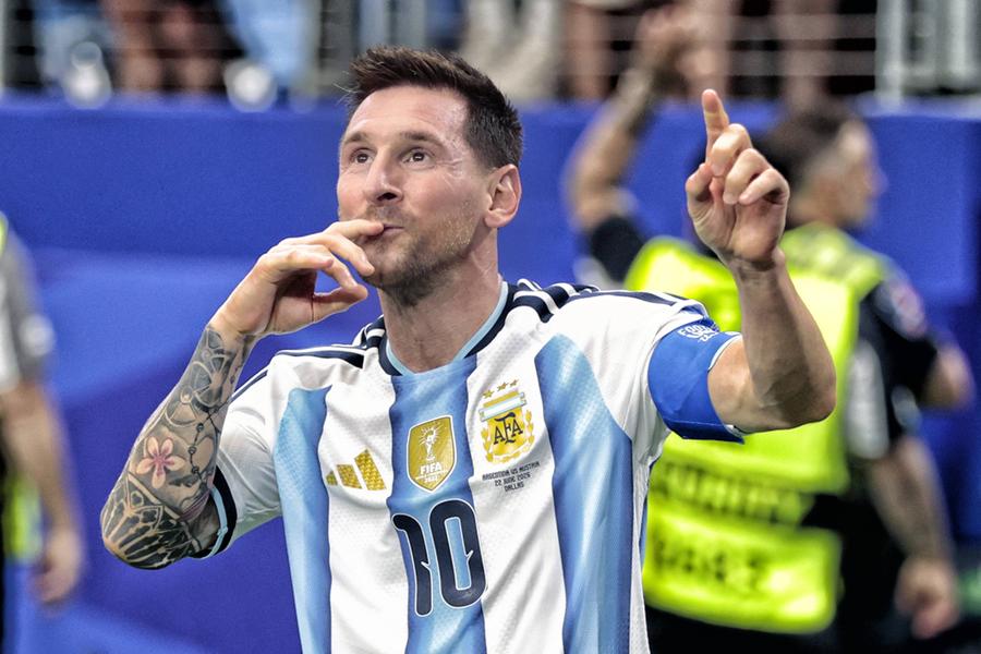 Leo Messi/ Foto: Imago Fiți serioși cu pauzele de hidratare, Messi și Ronaldo intră într-un bar, iar Japonia vine din viitor » 5 concluzii neconvenționale după faza grupelor la Mondial
