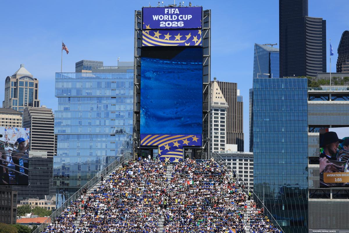 Imagini cu stadionul din Seattle
