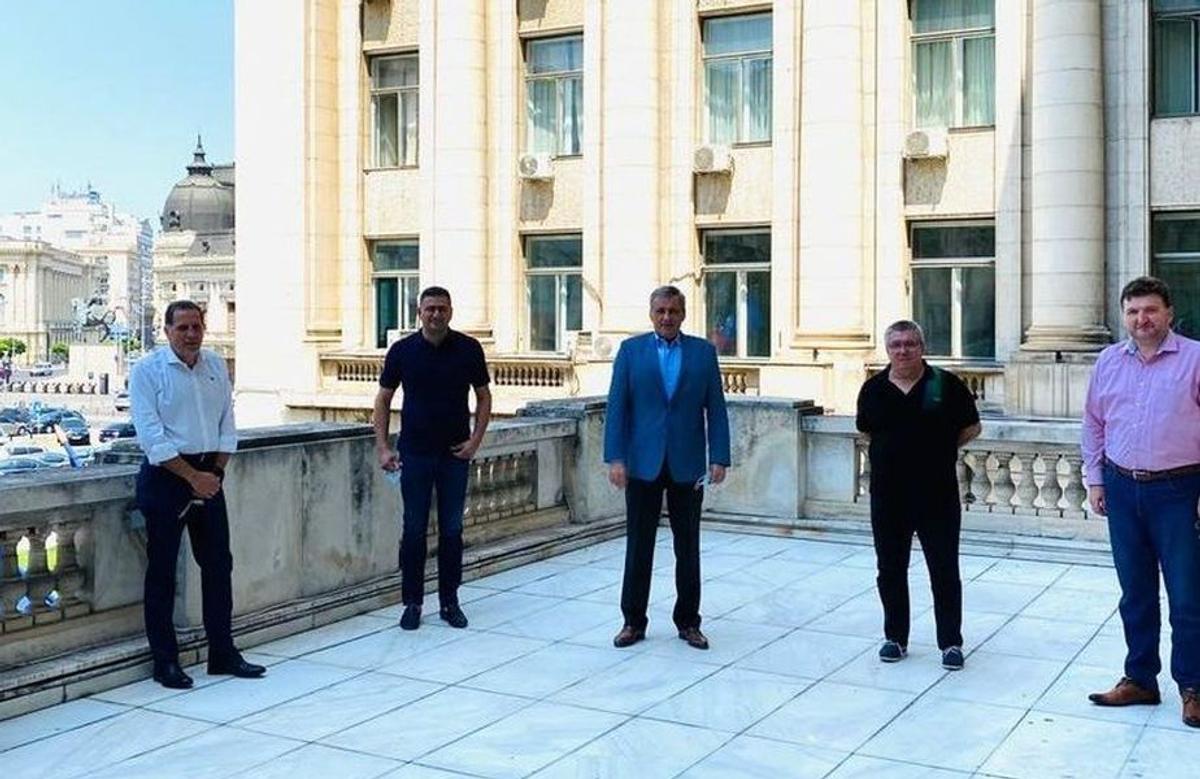EXCLUSIV Spaniolii nu renunță la Dinamo! Anunțul făcut în club + Cortacero ar putea veni în România