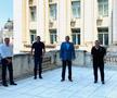 De la stânga la dreapta: doi reprezentanți spanioli ai lui Cortacero, primul fiind Rufo Collado, Dan Cristian Popescu, Marcel Vela, Cornel Țălnar și avocatul Dorin Serdean