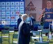 Zâmbete în haine tricolore » Sportivi calificați la Tokyo au prezentat echipamentul pentru JO de anul viitor, în ziua în care ar fi trebuit să înceapă Olimpiada