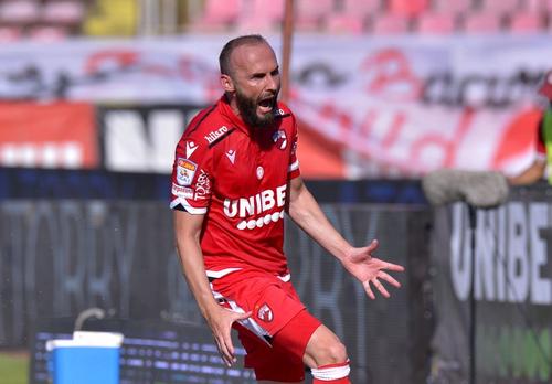 Bălănescu, președintele lui Dinamo, crede că oprirea campionatului ar fi decizia cea mai corectă, din cauza situației disperate în care se găsește clubului lui, și a apărut și un model care arată exact așa cum argumentează șeful roș-albilor.